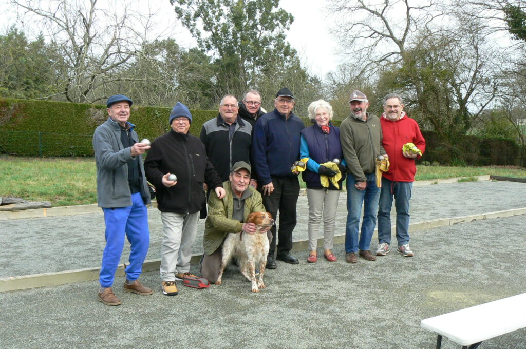 une partie de pétanque